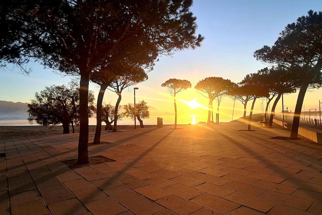 Sunsetmare Vacational Apartment Roses Esterno foto